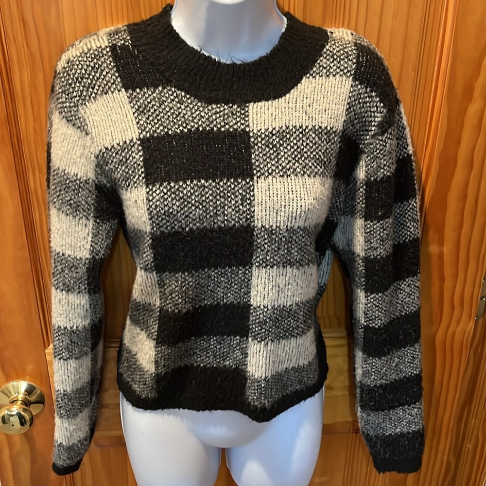 Eyeshadow Sweater Size L